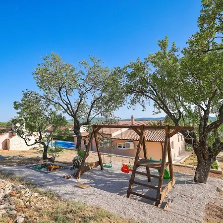 Rural Adriart With Heated Pool And Sauna Stankovci