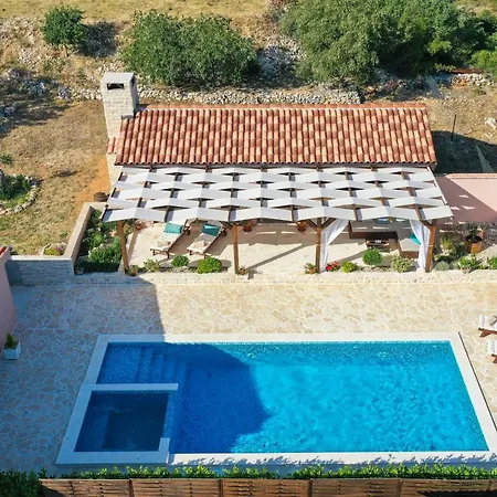 Rural Adriart With Heated Pool And Sauna Villa