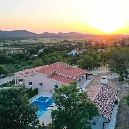 Rural Adriart With Heated Pool And Sauna Villa Stankovci (Zadar)