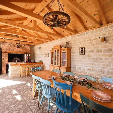 Rural Adriart With Heated Pool And Sauna Stankovci (Zadar)