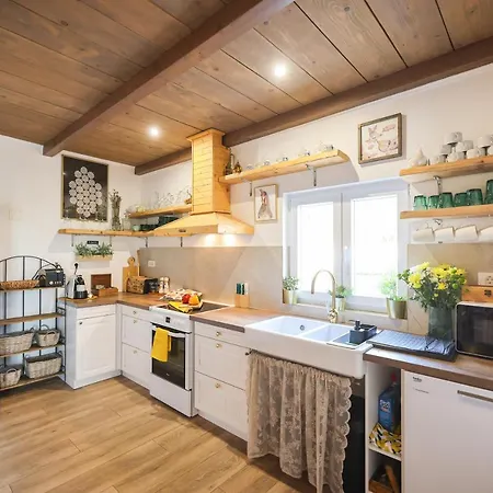 Rural Adriart With Heated Pool And Sauna