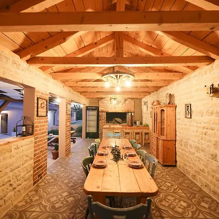 Rural Adriart With Heated Pool And Sauna * Stankovci