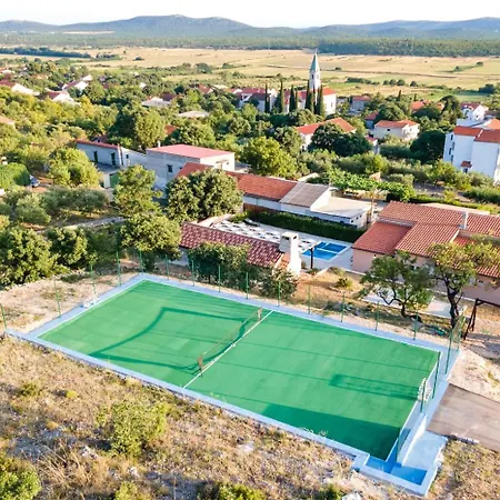 ヴィラ Rural Adriart With Heated Pool And Sauna *