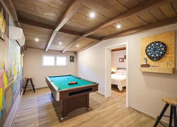 Rural Adriart With Heated Pool And Sauna Willa *