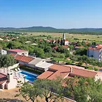 Rural Adriart With Heated Pool And Sauna Villa