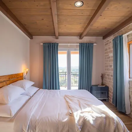 Rural Adriart With Heated Pool And Sauna Villa *