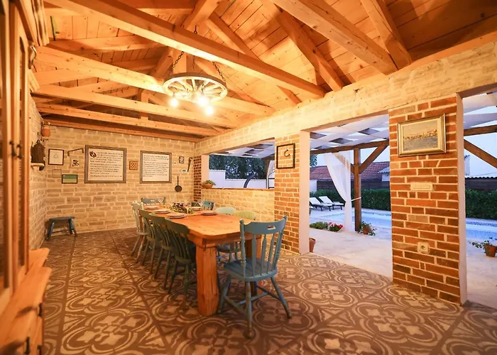 Villa Rural Adriart With Heated Pool And Sauna *